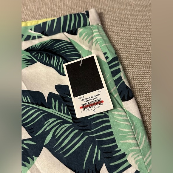 NWT Juicy Couture - Palmetto Palm Green Printed Shorts - Size 2 - Picture 4 of 8